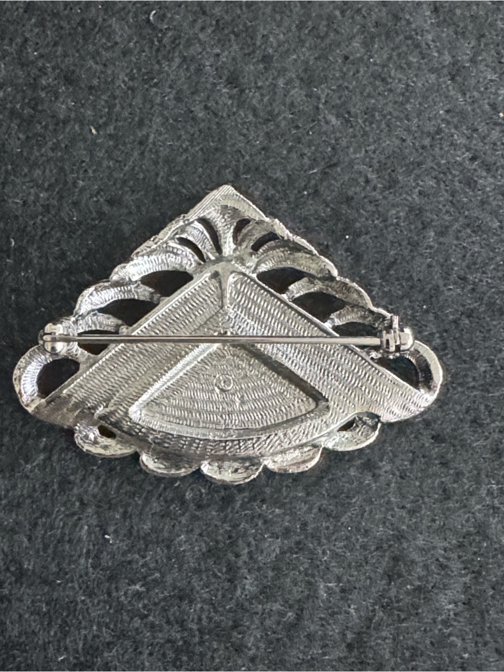 VTG Avon Art Deco Silvertone Brooch with Faux Marcasite Cream Enamel 1989 - Picture 5 of 5